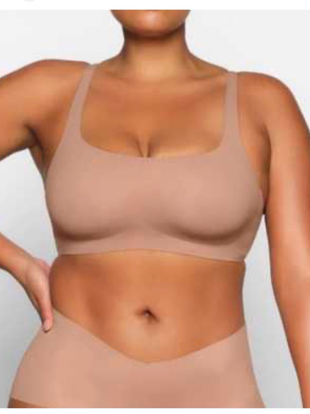 Skims Naked Wireless Scoop Bralette In Jasper 3x